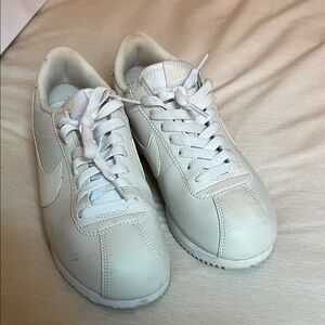 Nike Cortez Leather Women’s Sneakers – Sail/Light Bone Retro Low Top